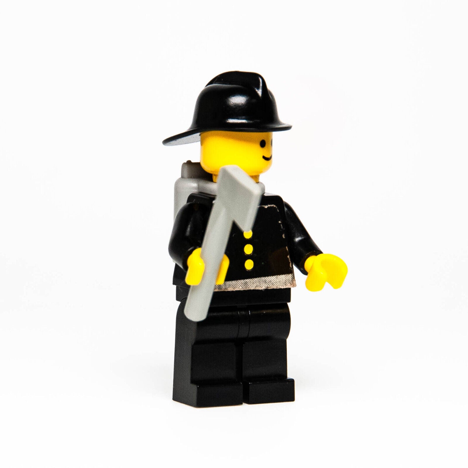 LEGO Classic Town Minifigure - Fire (firec019s) 374 590 640 - StudBee